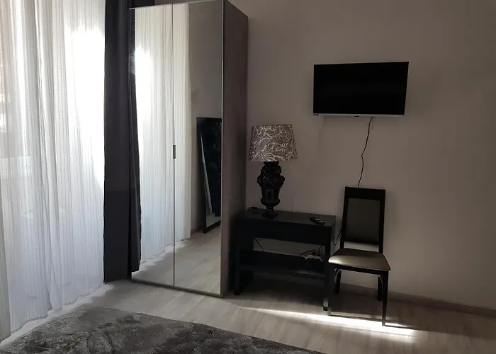 Alexadom *